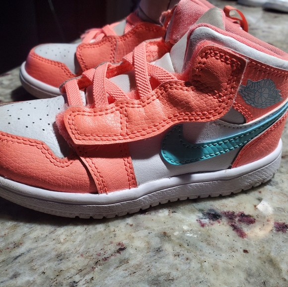 Jordan - Picture 3 of 6